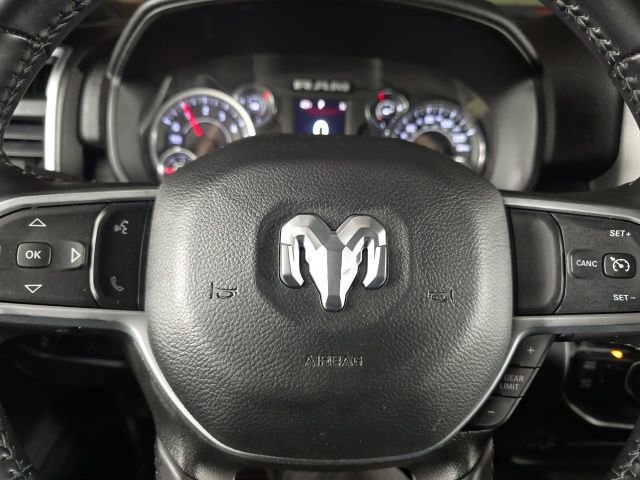 Used 2024 RAM 2500 Big Horn w/ Sport Appearance Package image 13