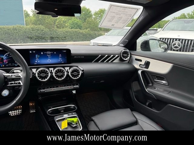 Used 2025 Mercedes-Benz CLA 35 AMG 4MATIC image 19