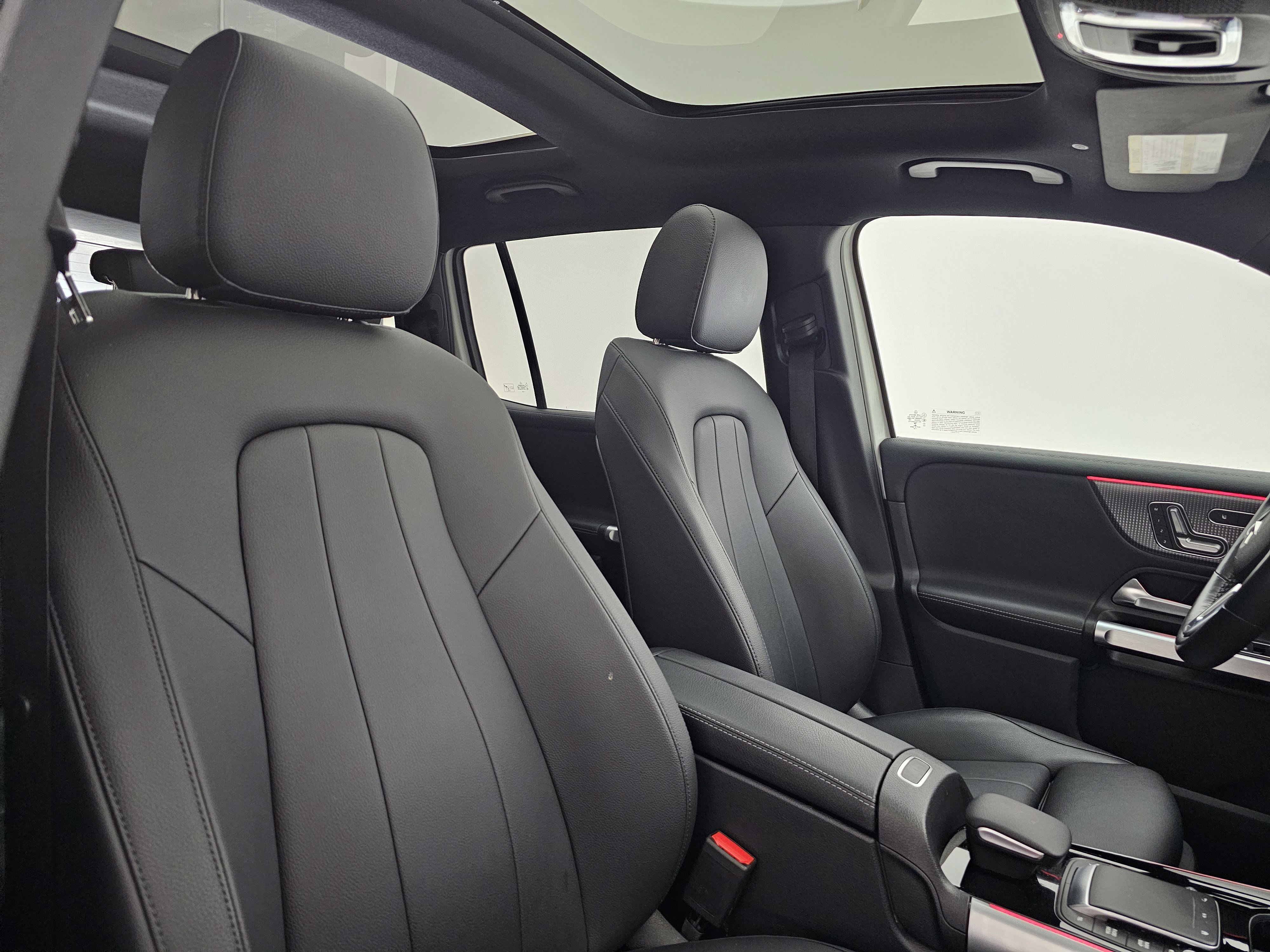 Certified 2022 Mercedes-Benz GLB 250 4MATIC image 13