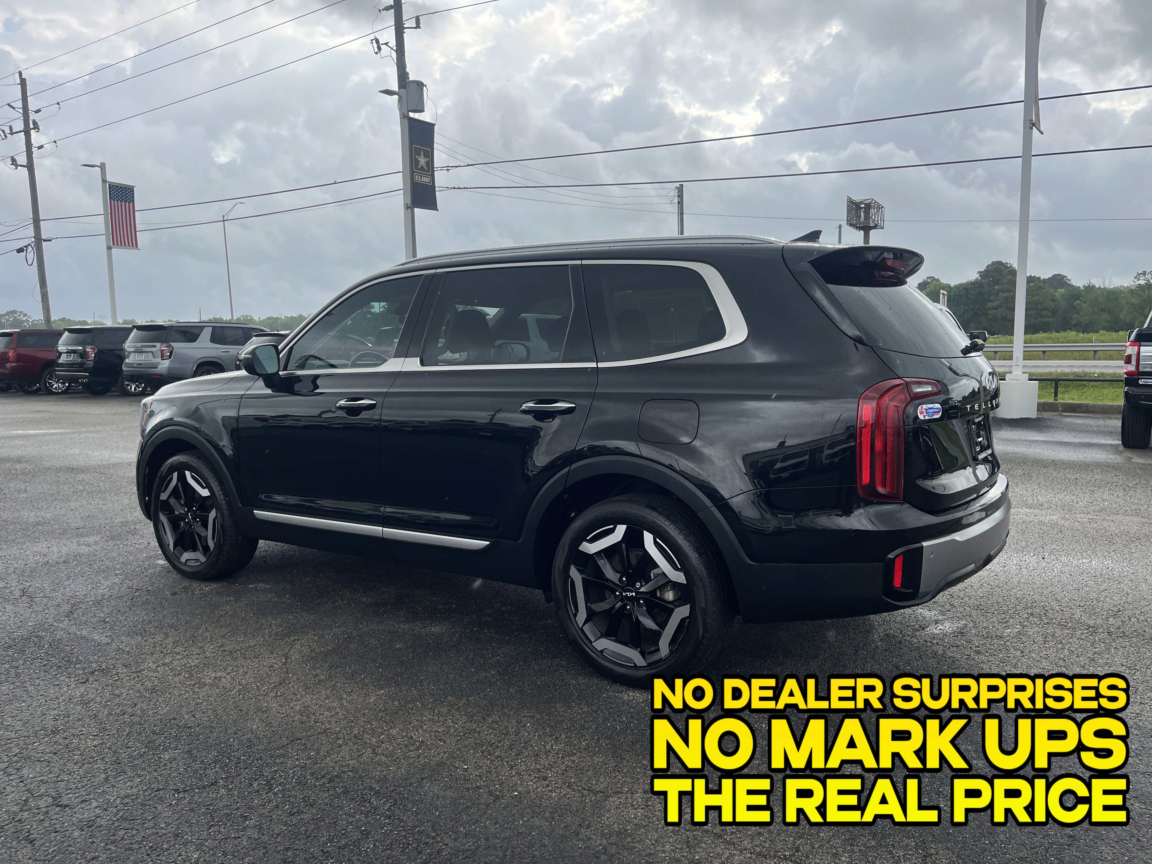 Used 2025 Kia Telluride S AWD/4WD image 6