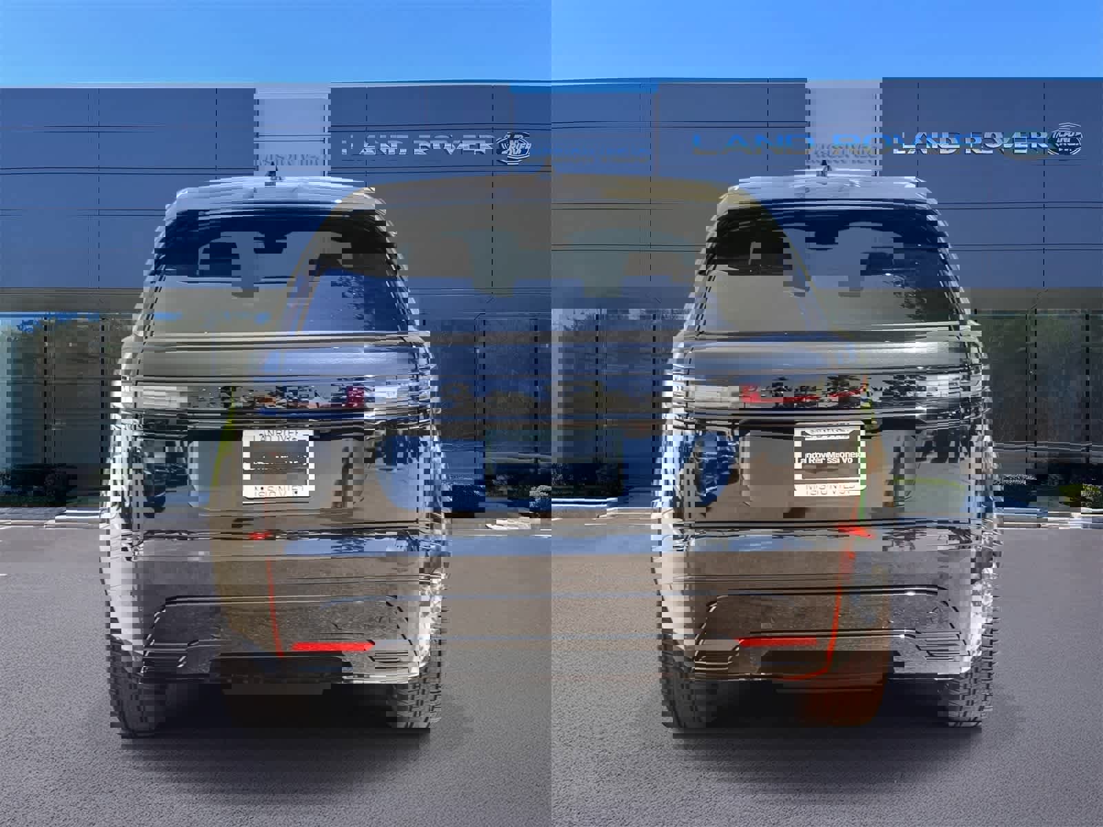 New 2026 Land Rover Range Rover Velar Dynamic SE image 5