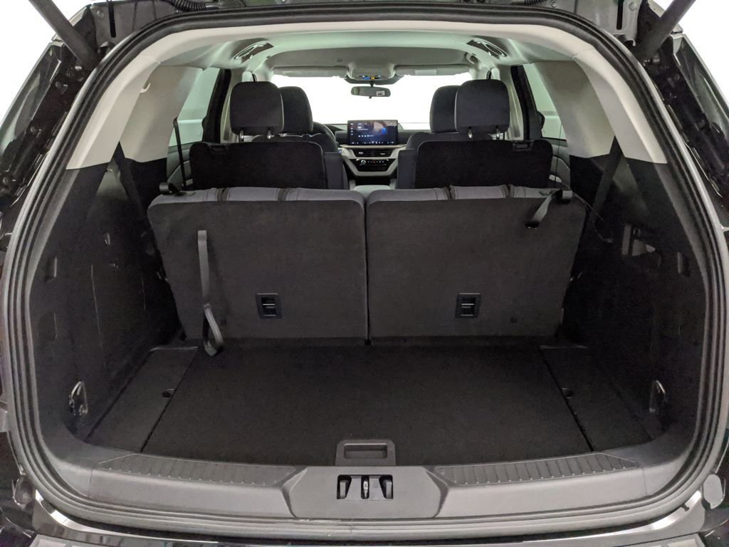 New 2025 Ford Explorer Active image 25