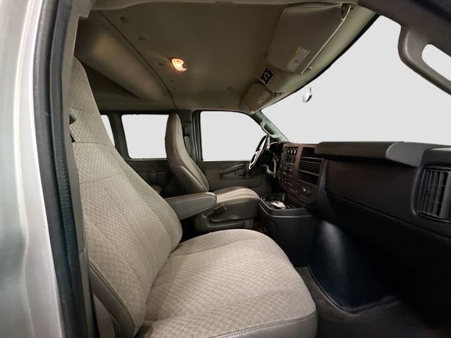 Used 2016 Chevrolet Express 3500 LT w/ LT Preferred Equipment Group image 25