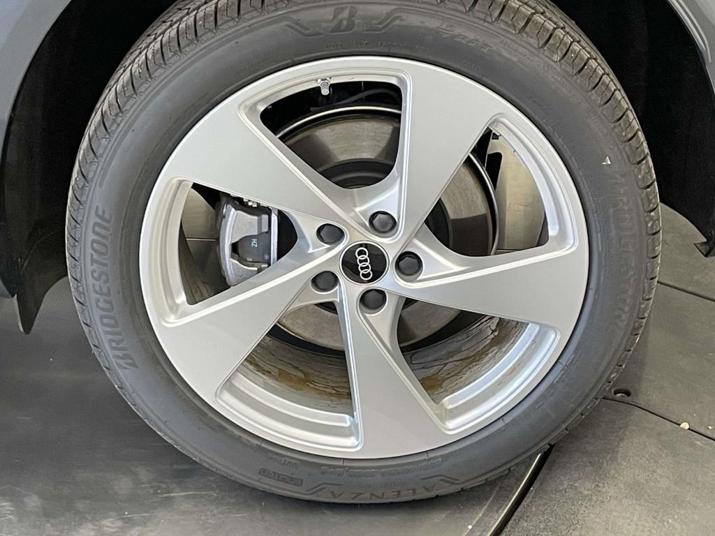 New 2025 Audi Q5 Premium Plus image 11