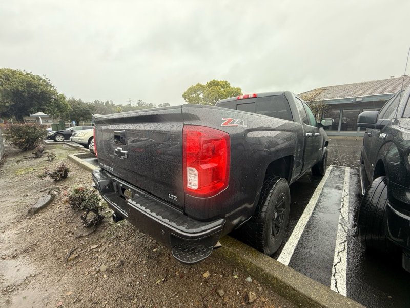 Used 2016 Chevrolet Silverado 1500 LTZ Z71 w/ LTZ Plus Package image 4
