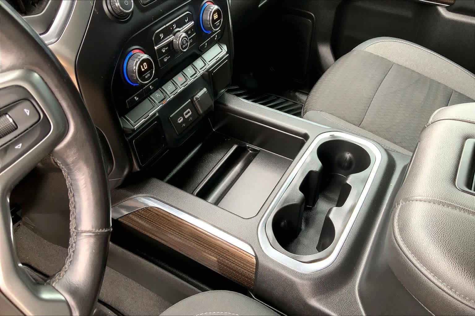 Used 2019 Chevrolet Silverado 1500 RST w/ All-Star Edition AWD/4WD image 17
