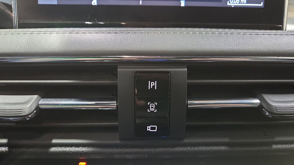 Used 2021 Lincoln Corsair FWD image 17