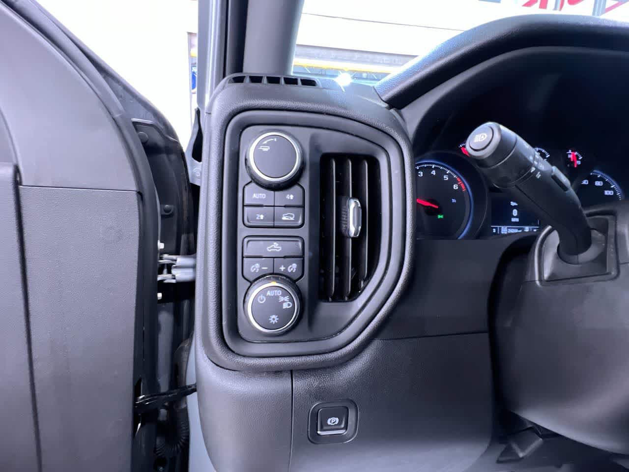 Used 2023 Chevrolet Silverado 1500 Custom AWD/4WD image 16