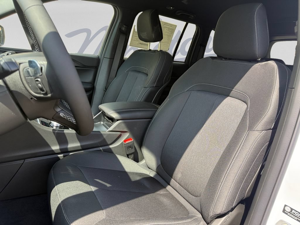 New 2026 Jeep Grand Cherokee Laredo AWD/4WD image 31