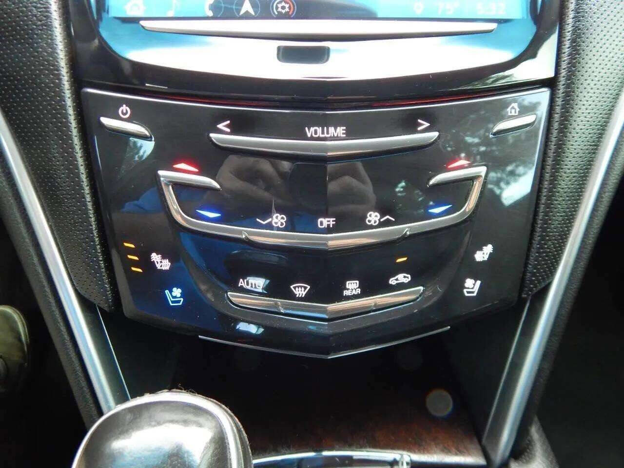 Used 2019 Cadillac XTS Luxury image 28