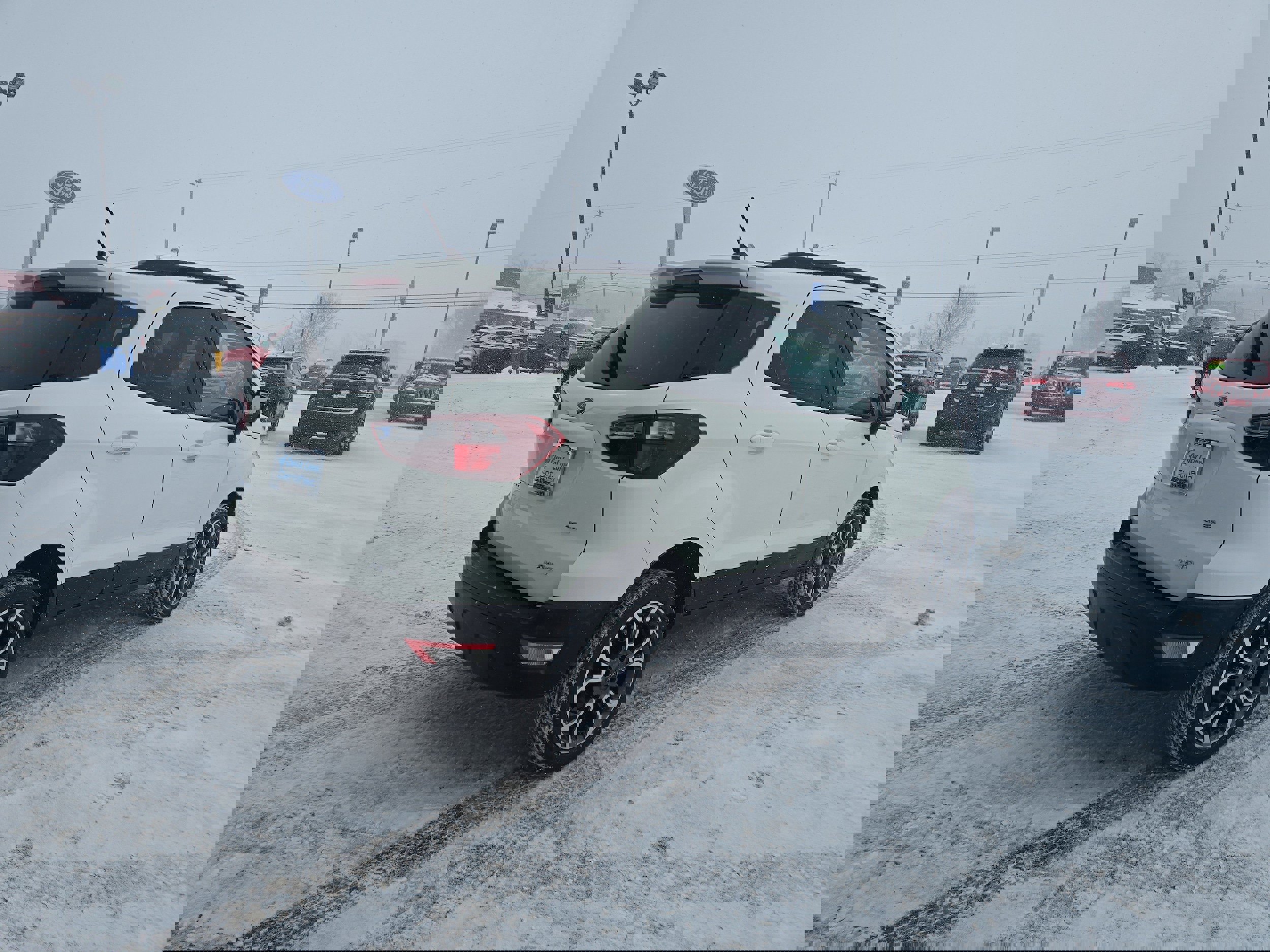 Used 2019 Ford EcoSport SES w/ SES Black Appearance Package image 4