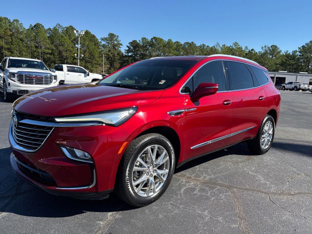 Used 2023 Buick Enclave Essence w/ Experience Buick Package image 7