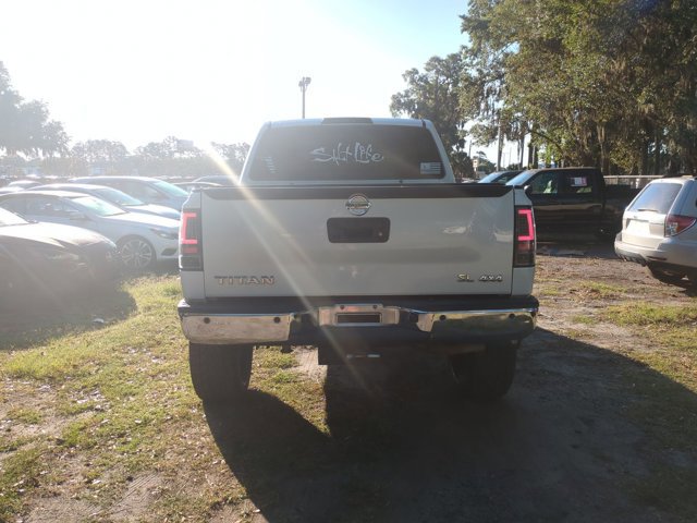 Used 2015 Nissan Titan SL w/ SL Heavy Metal Package AWD/4WD image 7
