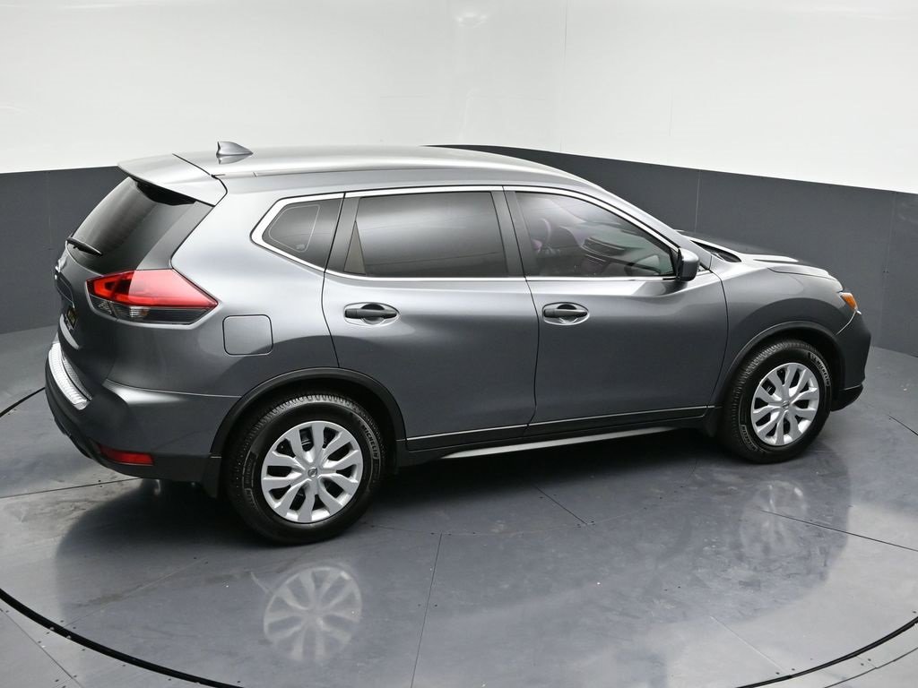 Used 2018 Nissan Rogue S image 26