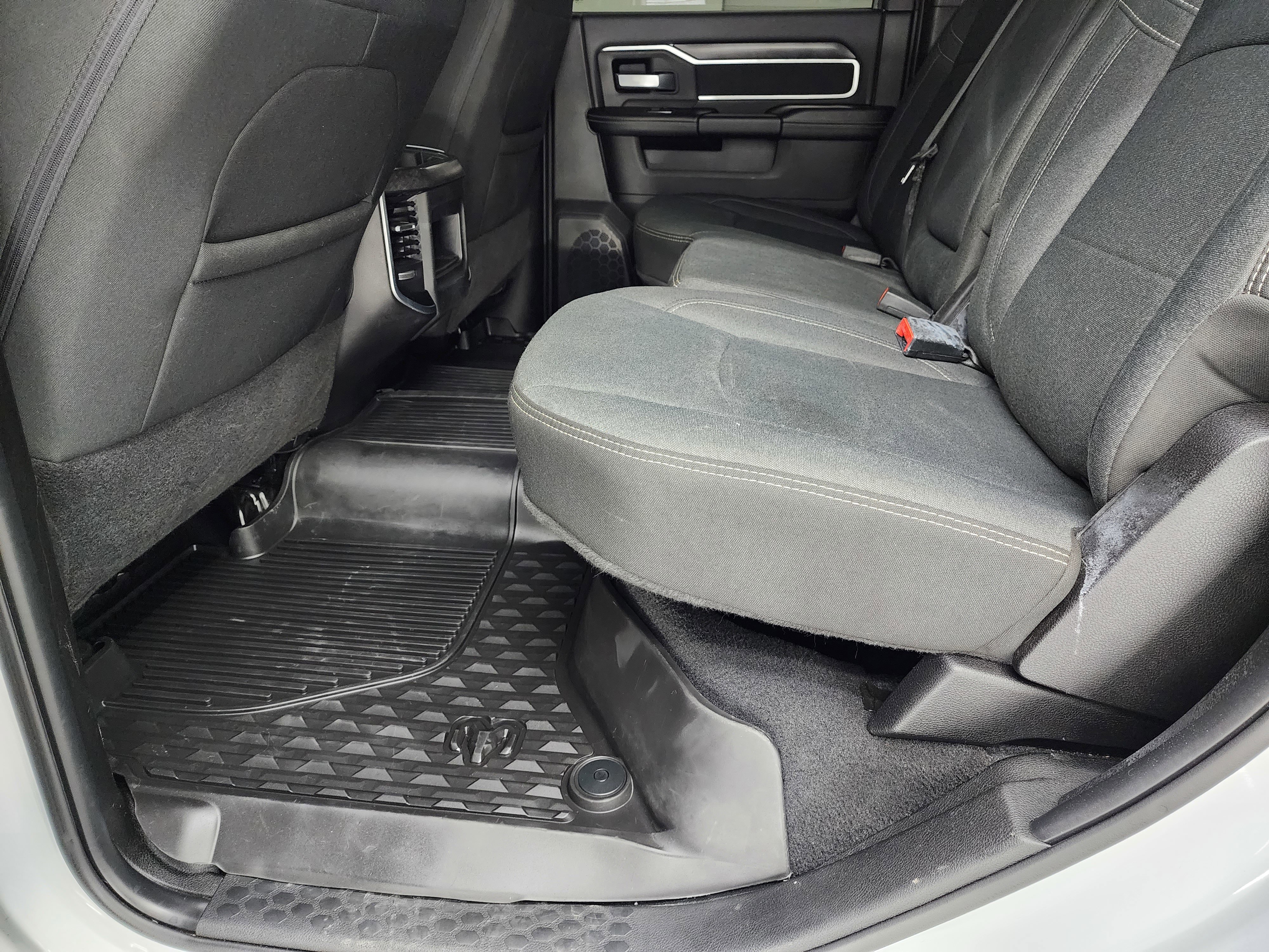 Used 2024 RAM 2500 Big Horn w/ Night Edition image 33