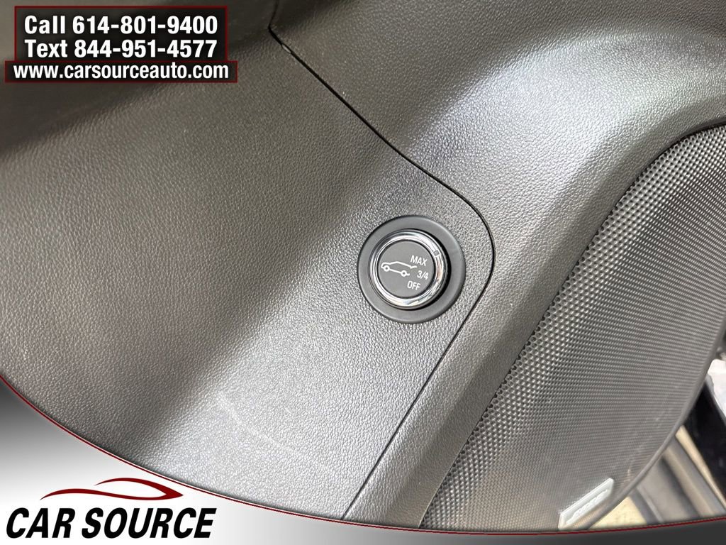 Used 2017 GMC Acadia Denali image 16