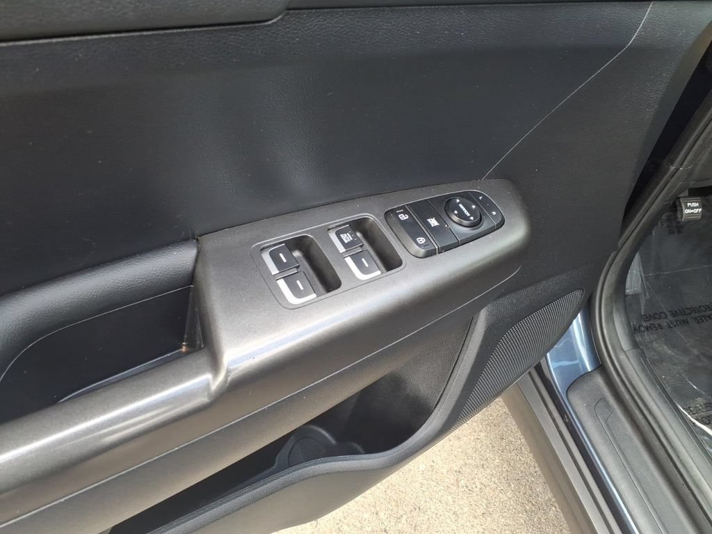 Used 2021 Kia Sportage LX FWD image 17