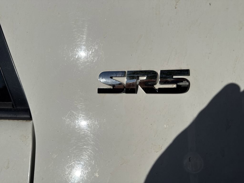 Used 2023 Toyota 4Runner SR5 AWD/4WD image 9