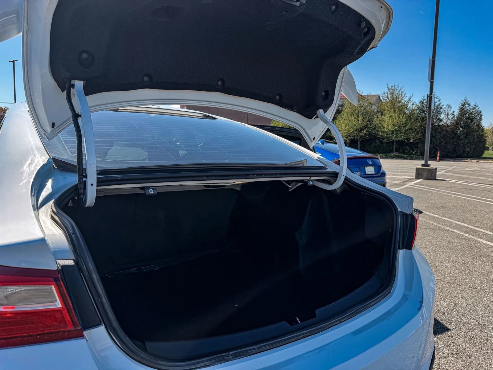 Used 2021 Chevrolet Malibu RS FWD image 39