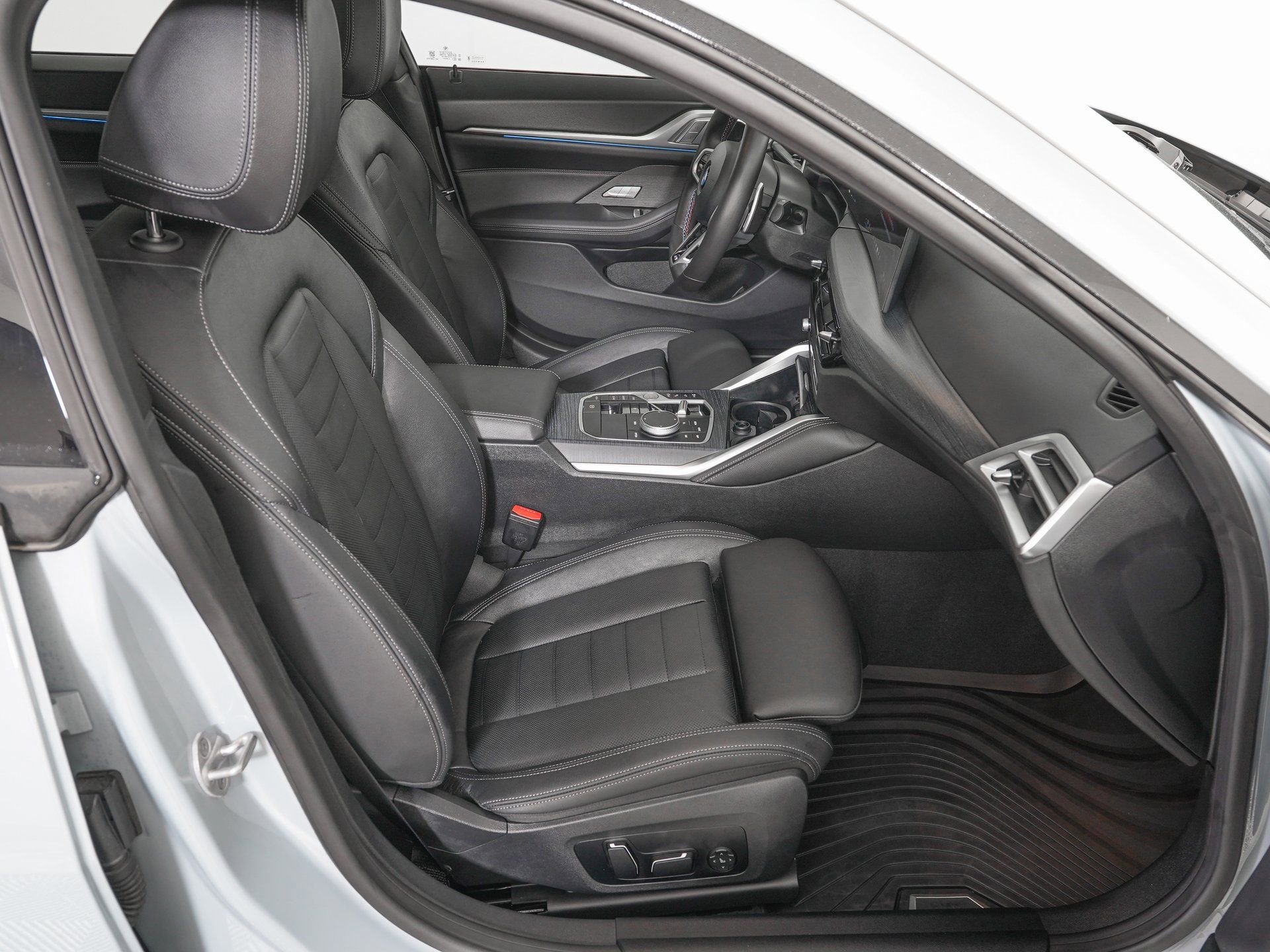 Used 2025 BMW 440i xDrive image 9