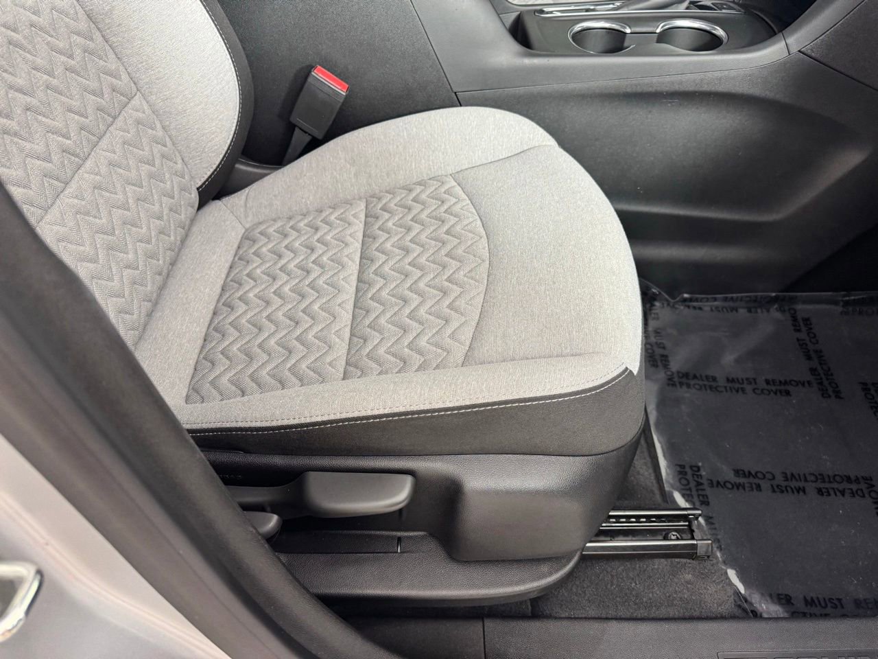 Used 2022 Chevrolet Equinox LS image 32