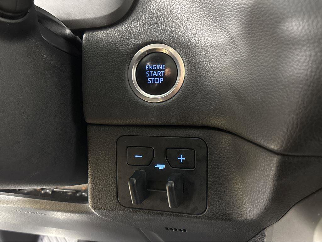 Used 2023 Toyota Tundra Limited image 32