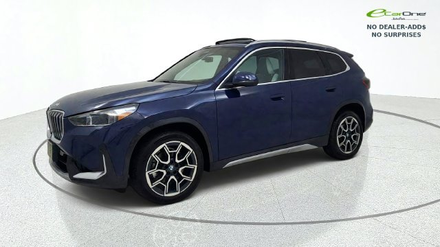 Used 2026 BMW X1 xDrive28i w/ Technology Package AWD/4WD image 3