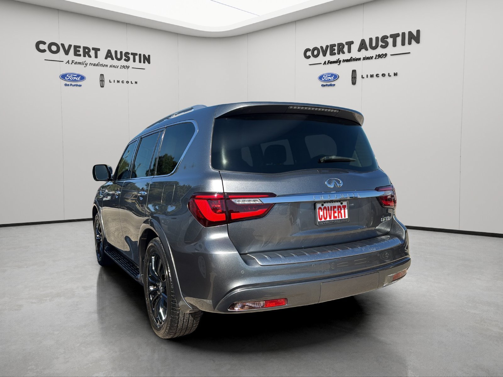 Used 2019 INFINITI QX80 Luxe w/ 22" Wheel Package RWD image 3
