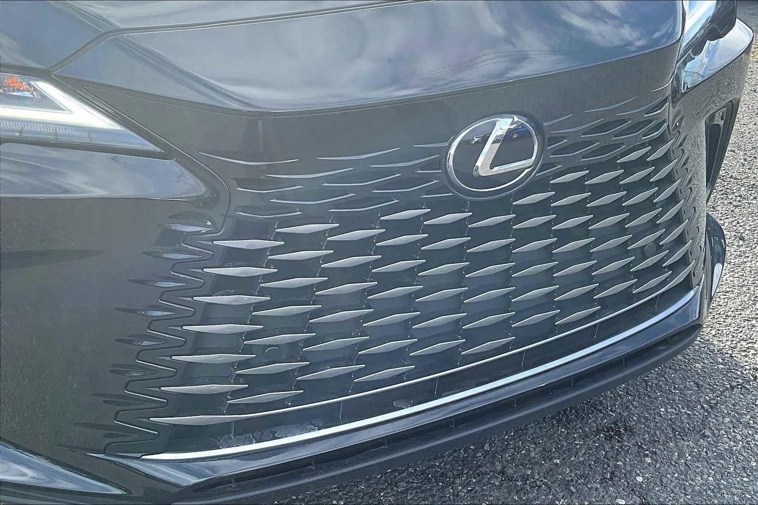 Used 2024 Lexus RX 350 FWD image 33