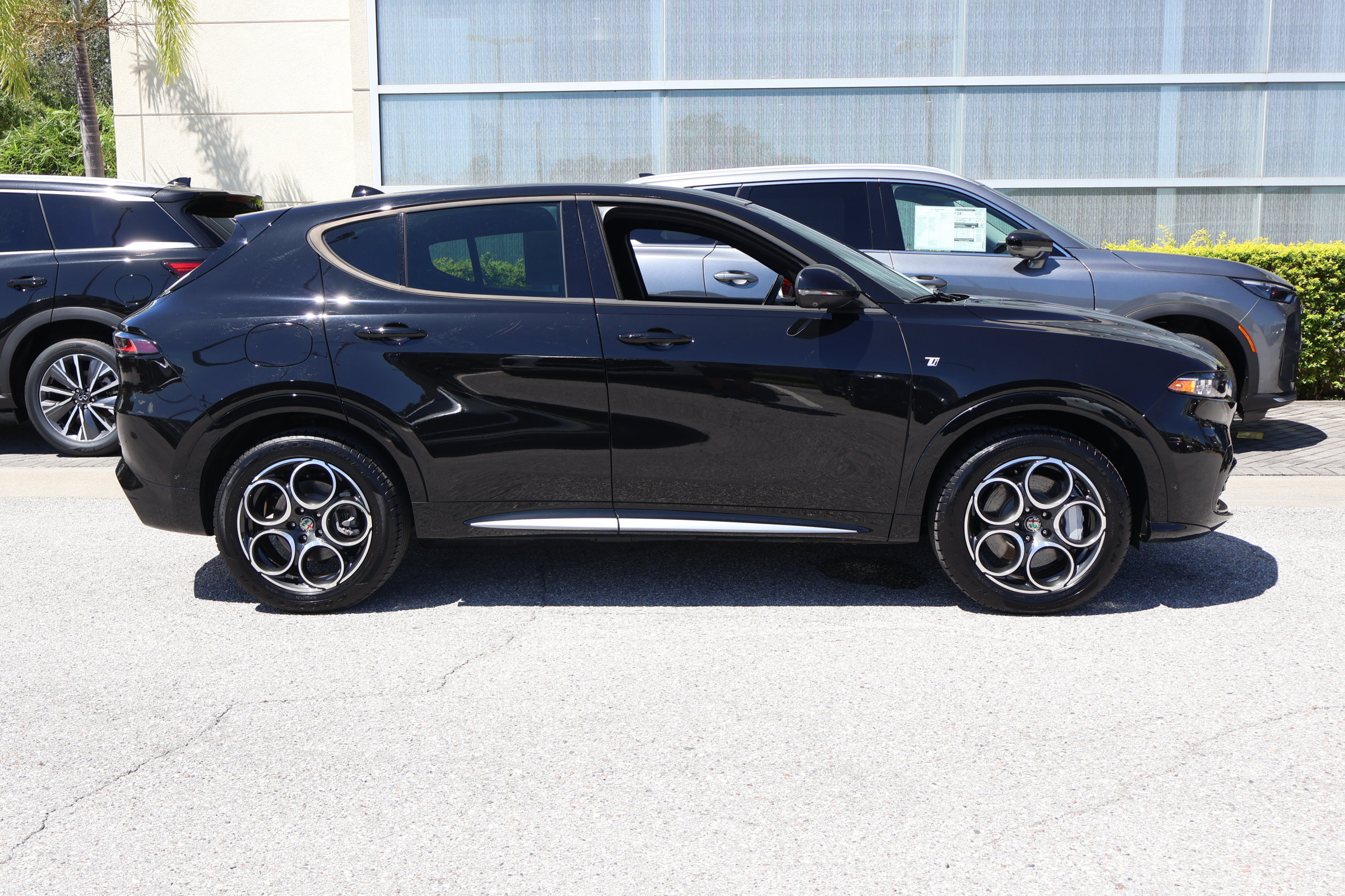 Used 2024 Alfa Romeo Tonale Ti w/ Active Assist Package AWD/4WD image 10