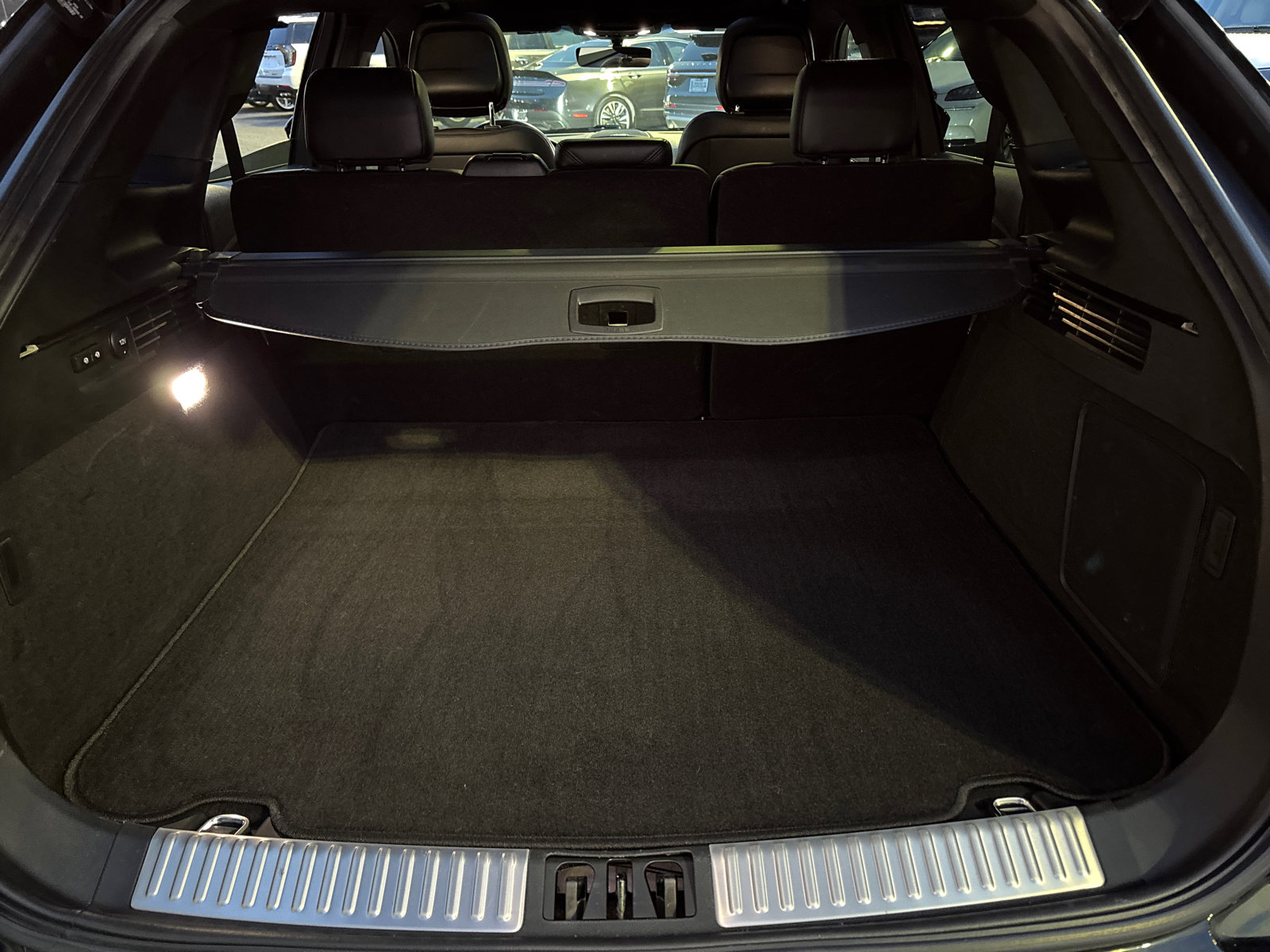 Used 2020 Lincoln Nautilus Reserve w/ Cargo Utility Package image 9