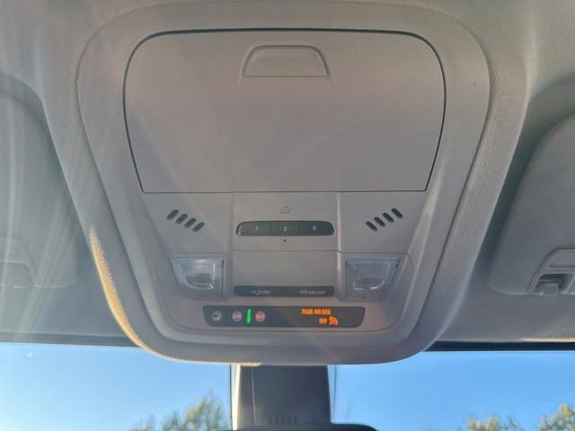 Used 2021 GMC Acadia SLT w/ Premium Package image 25