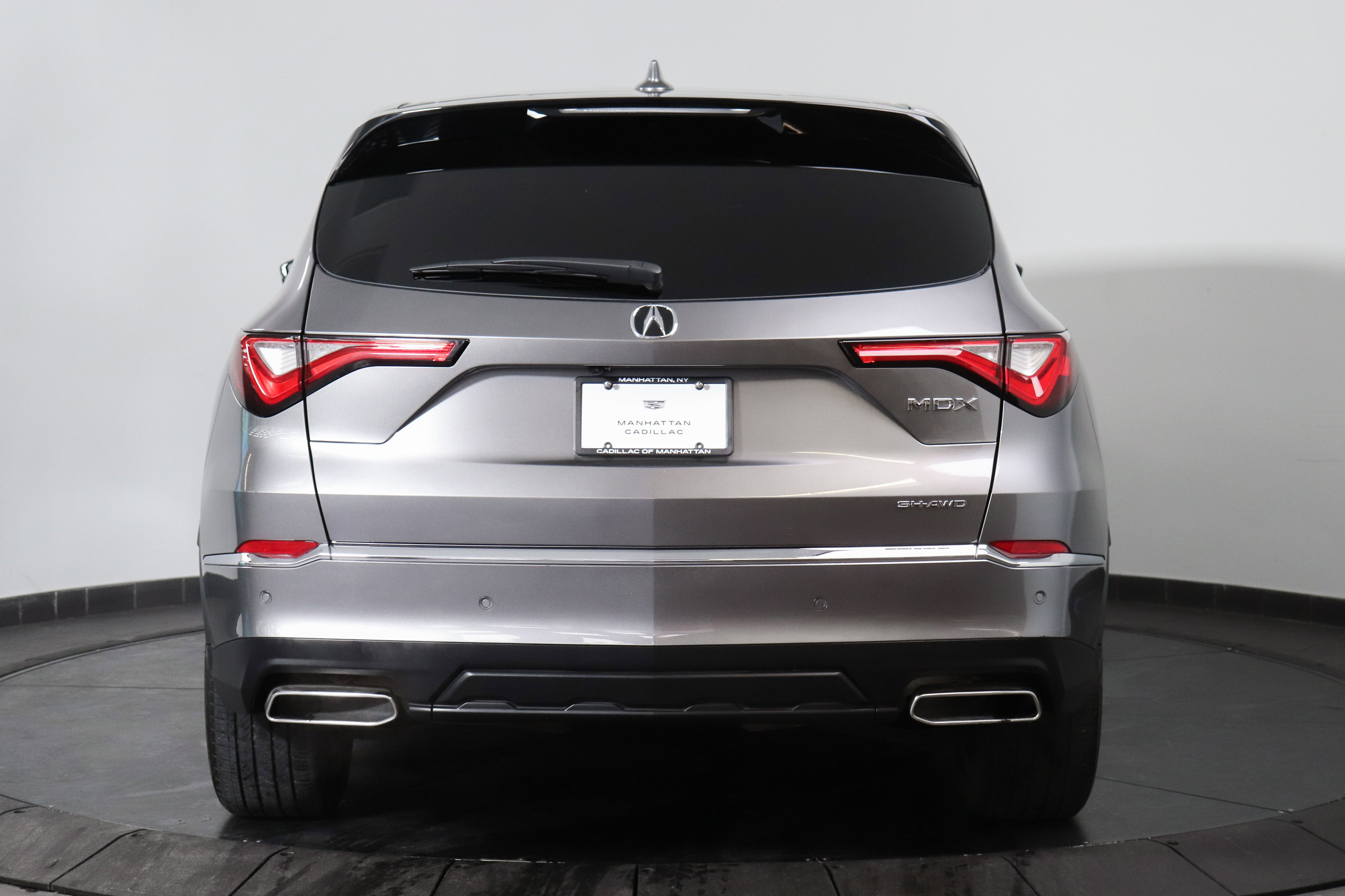 Used 2022 Acura MDX SH-AWD w/ Technology Package image 4