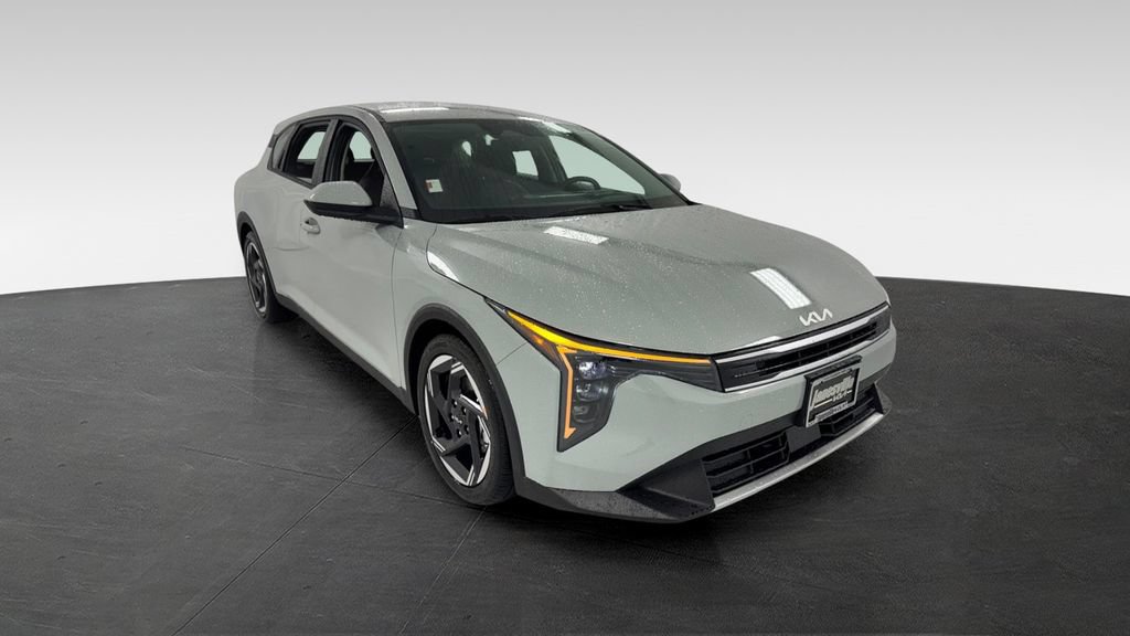 New 2026 Kia K4 EX