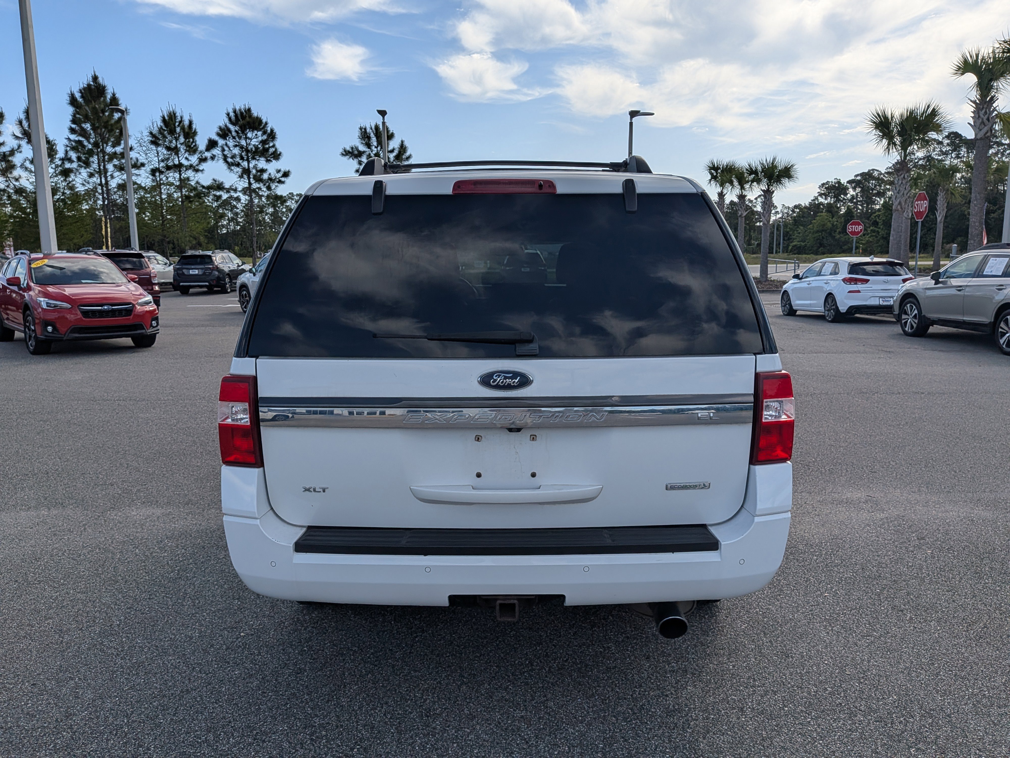 Used 2017 Ford Expedition EL XLT w/ Equipment Group 201A image 5