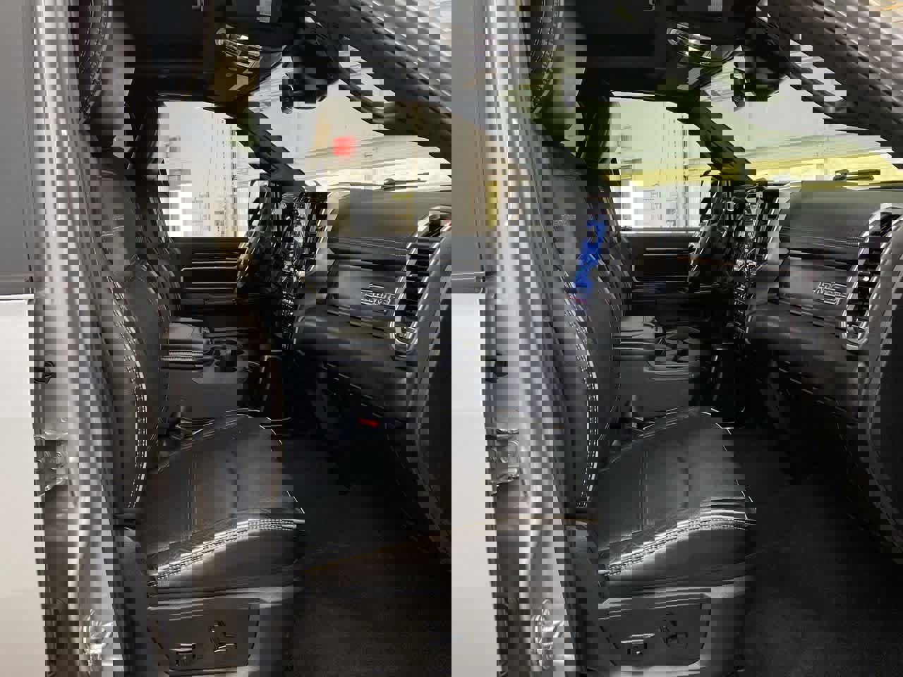 Used 2020 RAM 3500 Laramie image 19