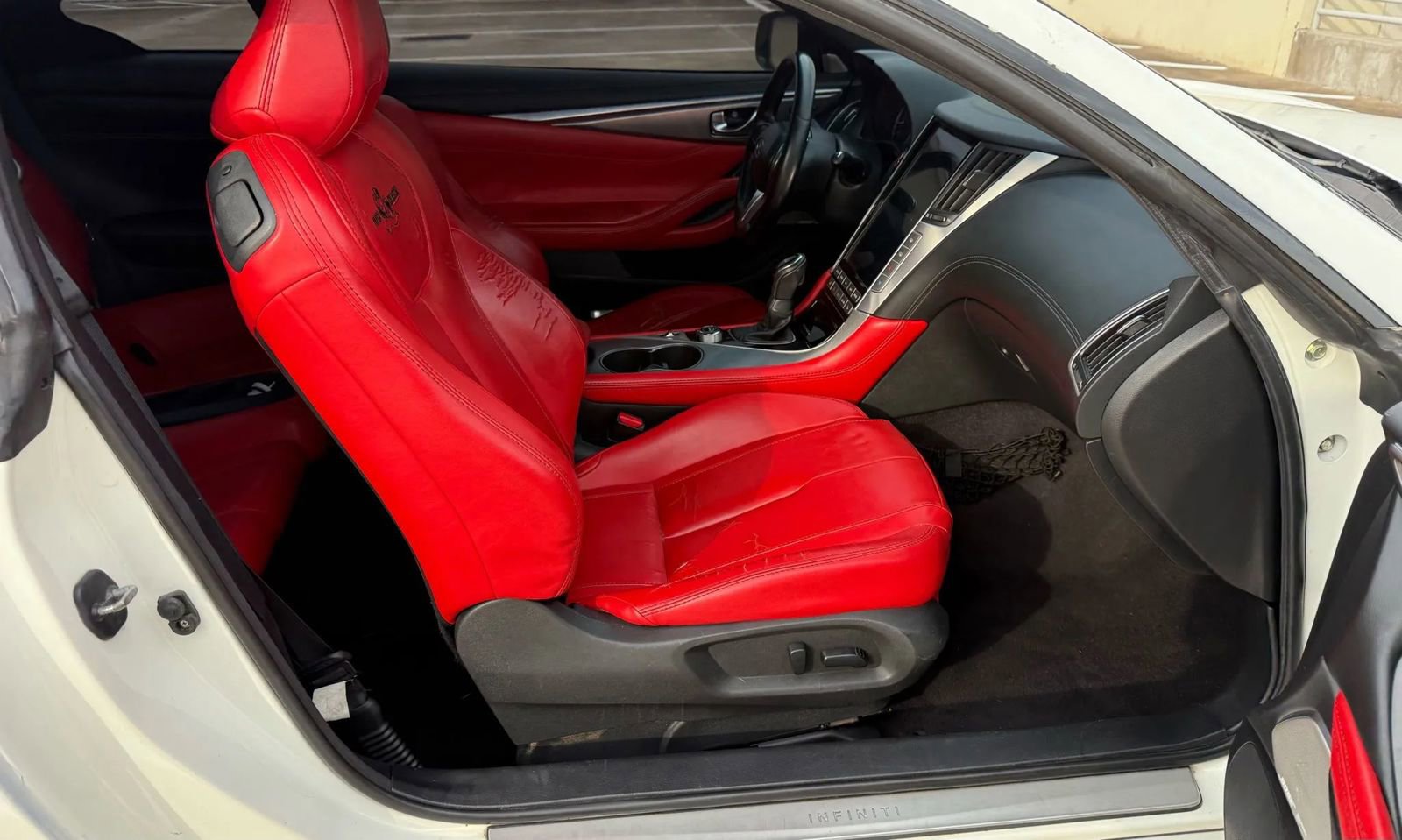 Used 2017 INFINITI Q60 3.0t w/ Premium Plus Package 3.0T image 18