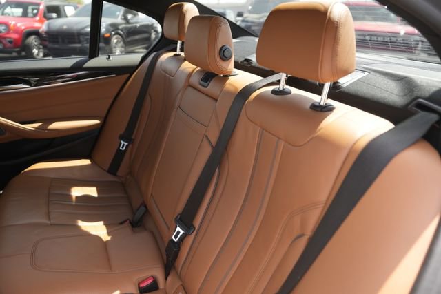Used 2020 BMW 540i w/ M Sport Package image 14