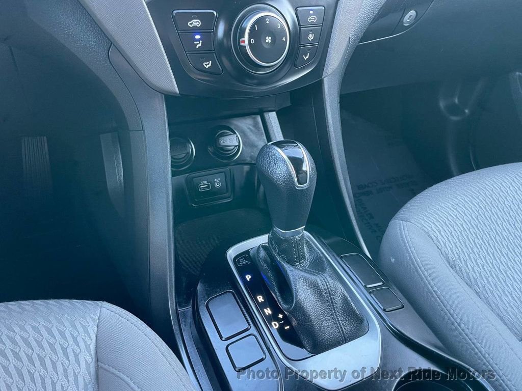 Used 2018 Hyundai Santa Fe Sport image 23