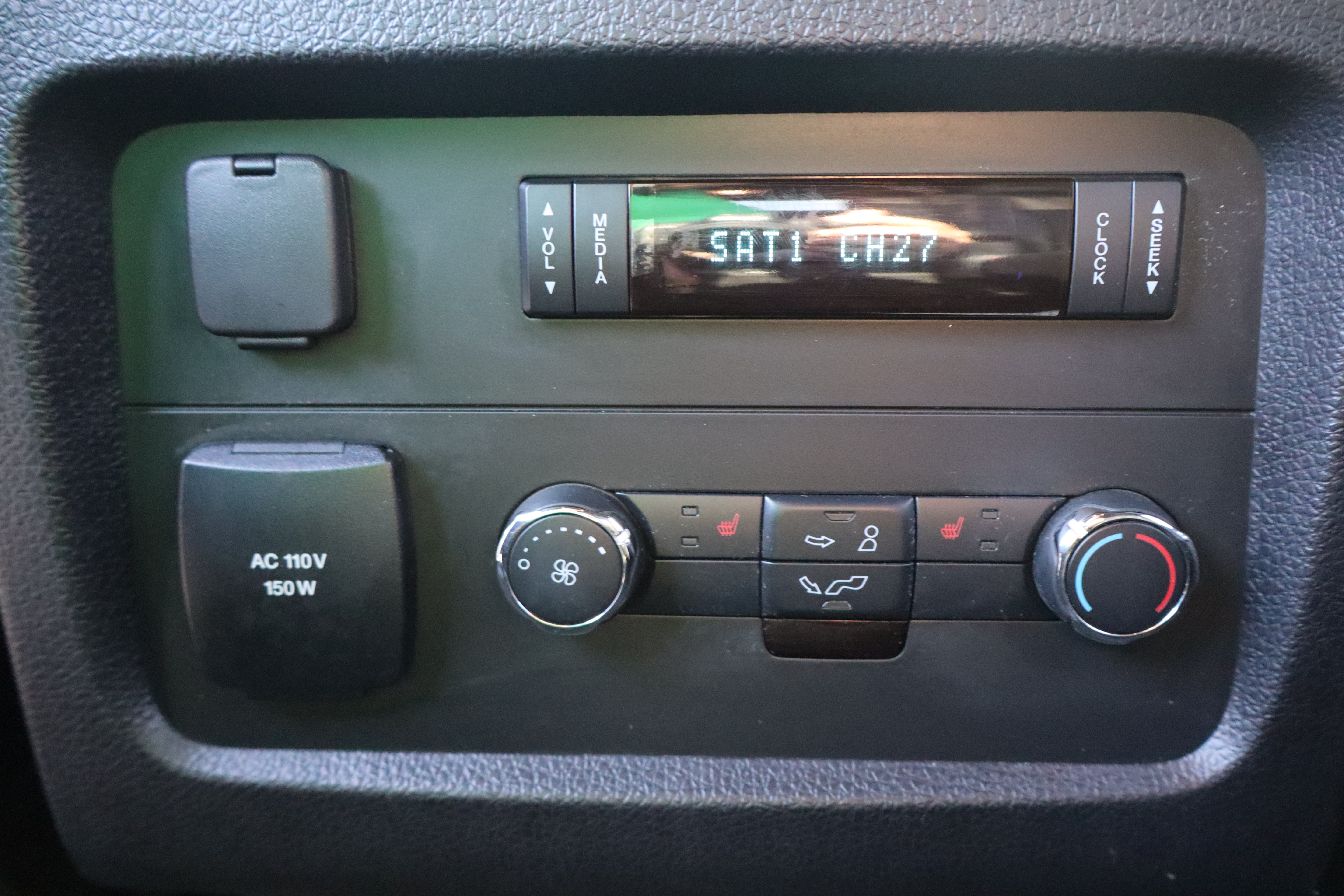 Certified 2017 Ford Expedition Limited w/ Equipment Group 301A AWD/4WD image 26