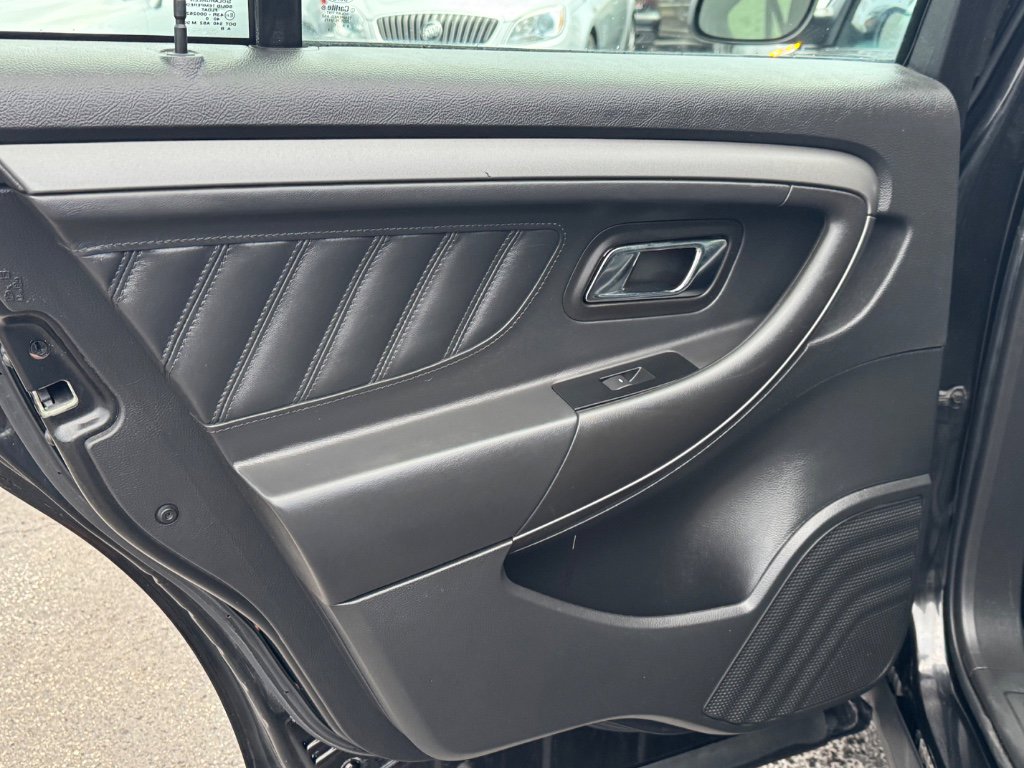 Used 2011 Ford Taurus SEL w/ 201A Rapid Spec Order Code image 17