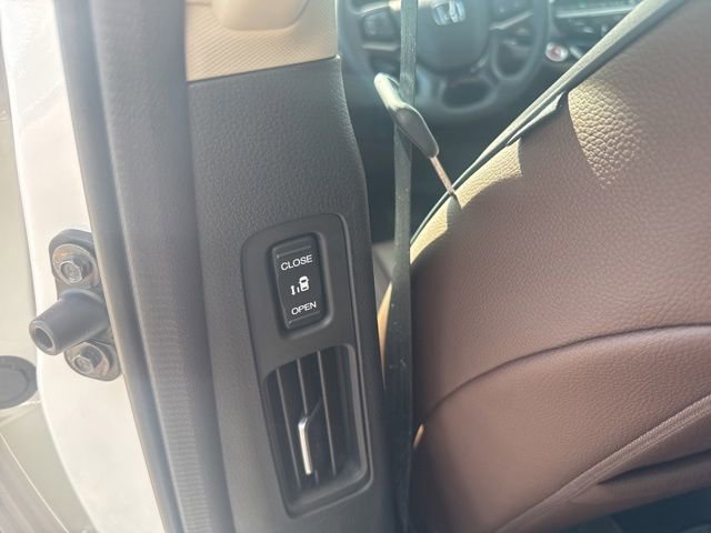 New 2026 Honda Odyssey Touring image 15