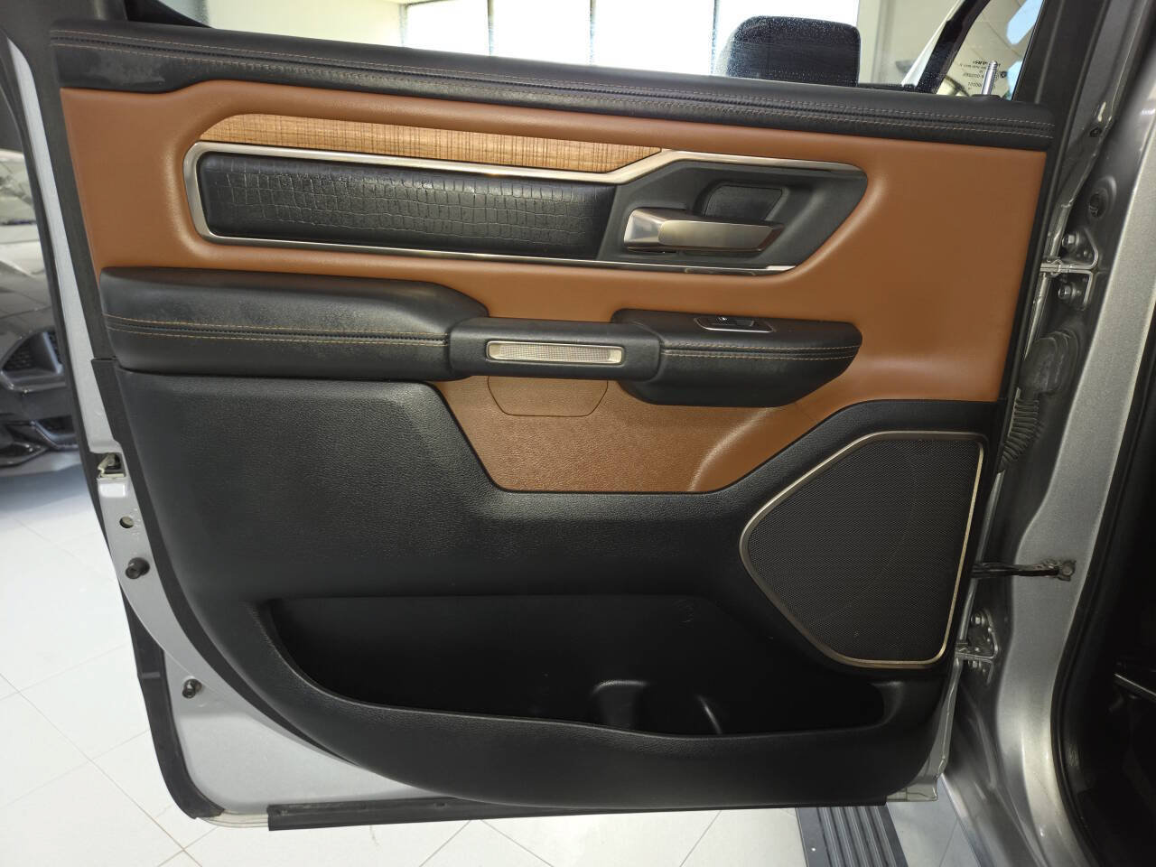 Used 2019 RAM 1500 Limited AWD/4WD image 24