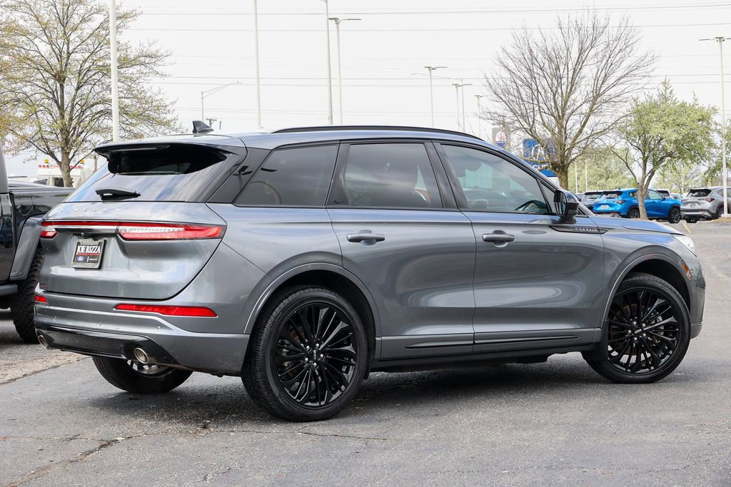 Used 2025 Lincoln Corsair Grand Touring w/ Jet Appearance Package image 22