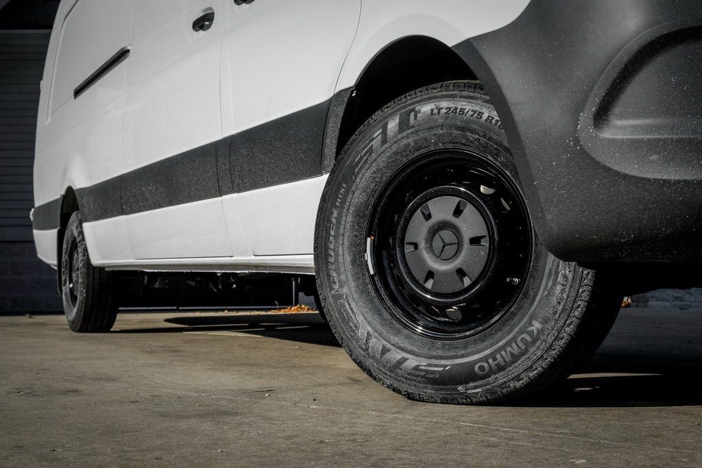 Used 2026 Mercedes-Benz Sprinter 2500 image 7