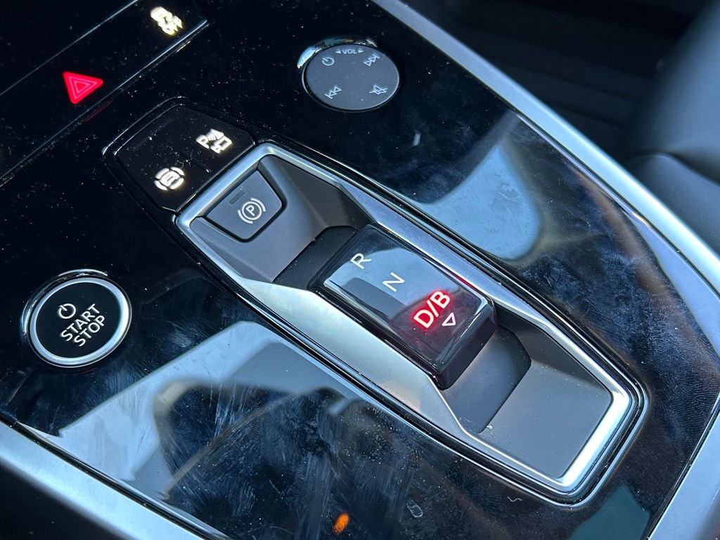 Used 2024 Audi Q4 e-tron Premium w/ Convenience Package image 29