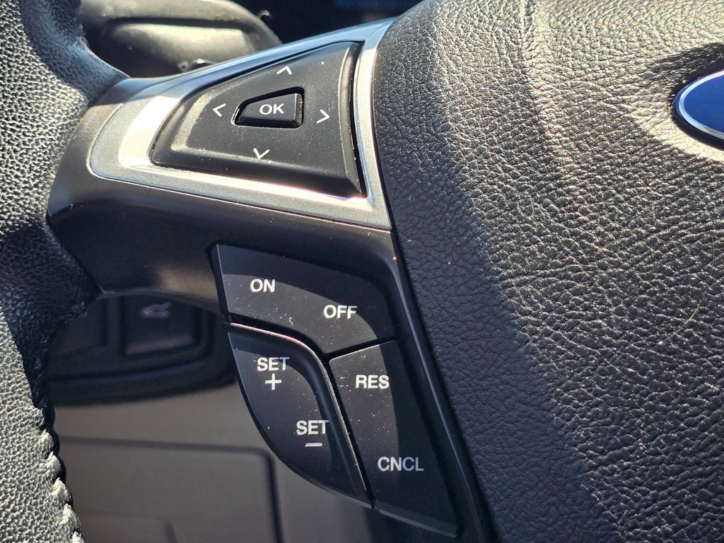Used 2016 Ford Edge Titanium w/ Technology Package AWD/4WD image 34