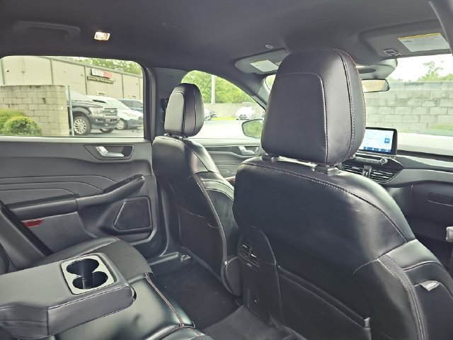 Certified 2025 Ford Escape ST-Line Select AWD/4WD image 13