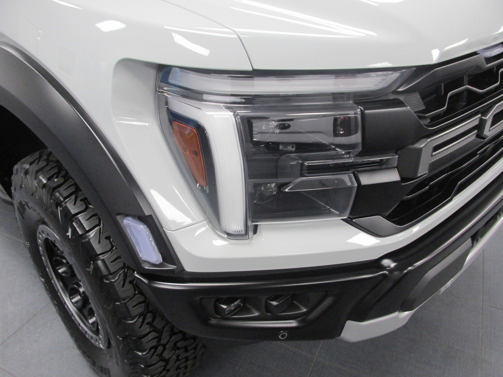 New 2024 Ford F150 Raptor AWD/4WD image 9