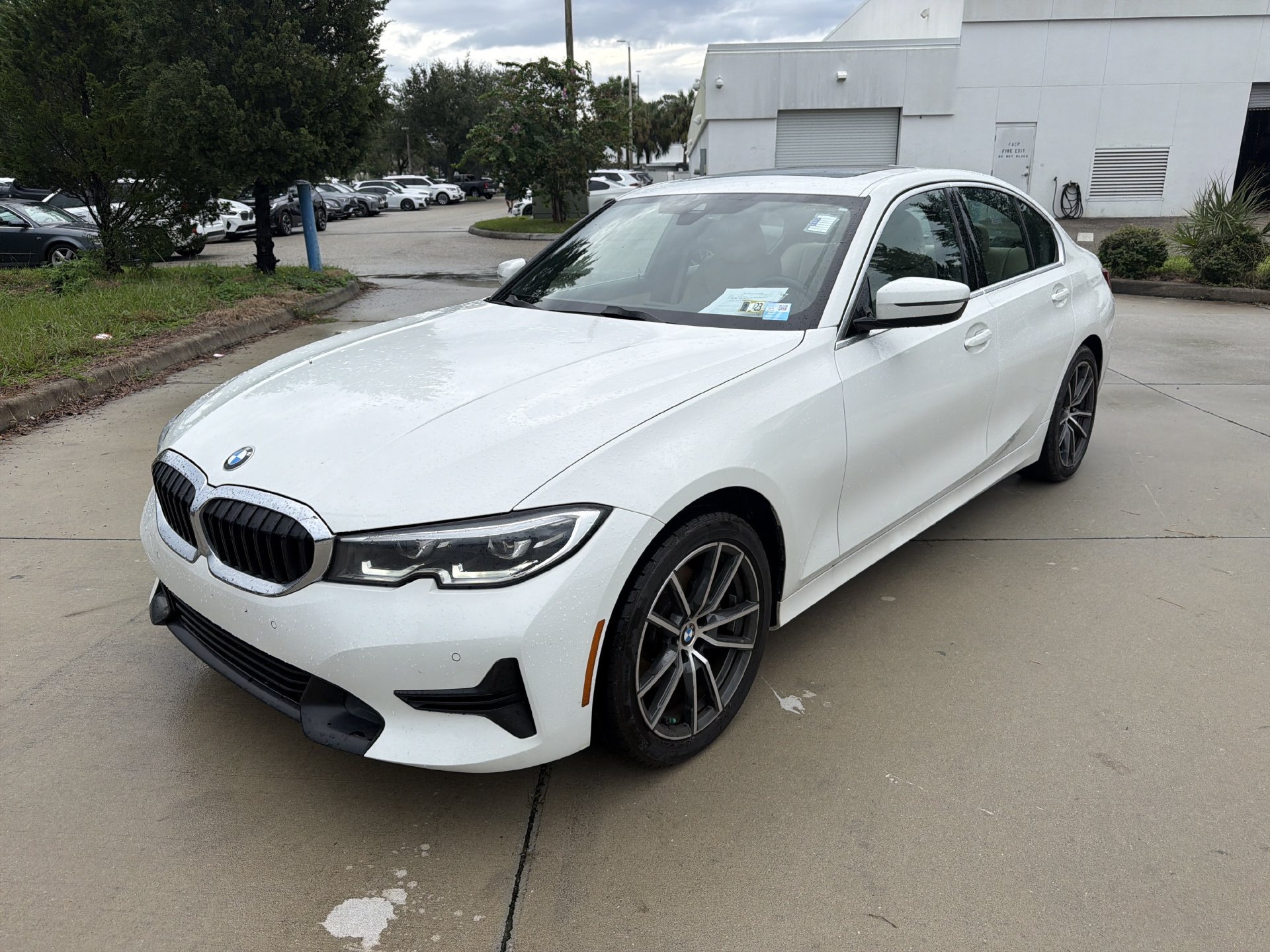 Used 2022 BMW 330i xDrive Sedan w/ Driving Assistance Package AWD/4WD image 8